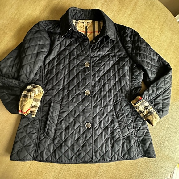 Burberry Women's Dark Quilted Puffer Jacket - Picture 2 of 10